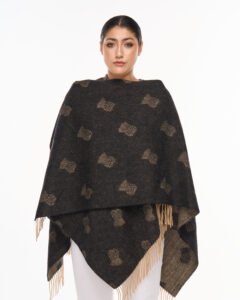 Cashmere stole scarves